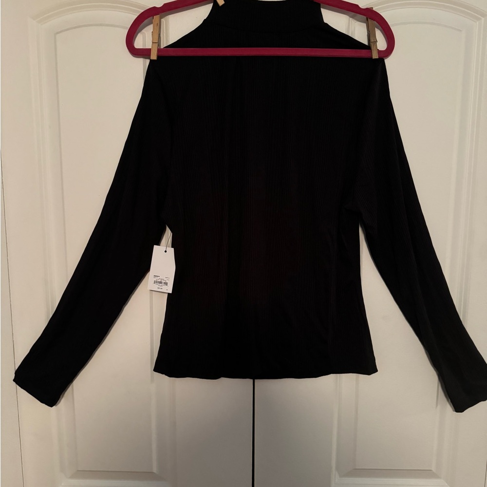 Intempo Women’s Cut-Out Mock Neck Top